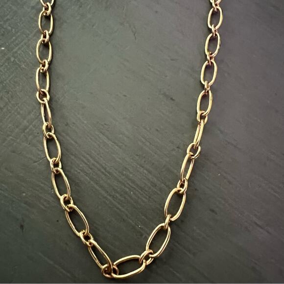 Gold tone Chainlink Necklace - Picture 7 of 7
